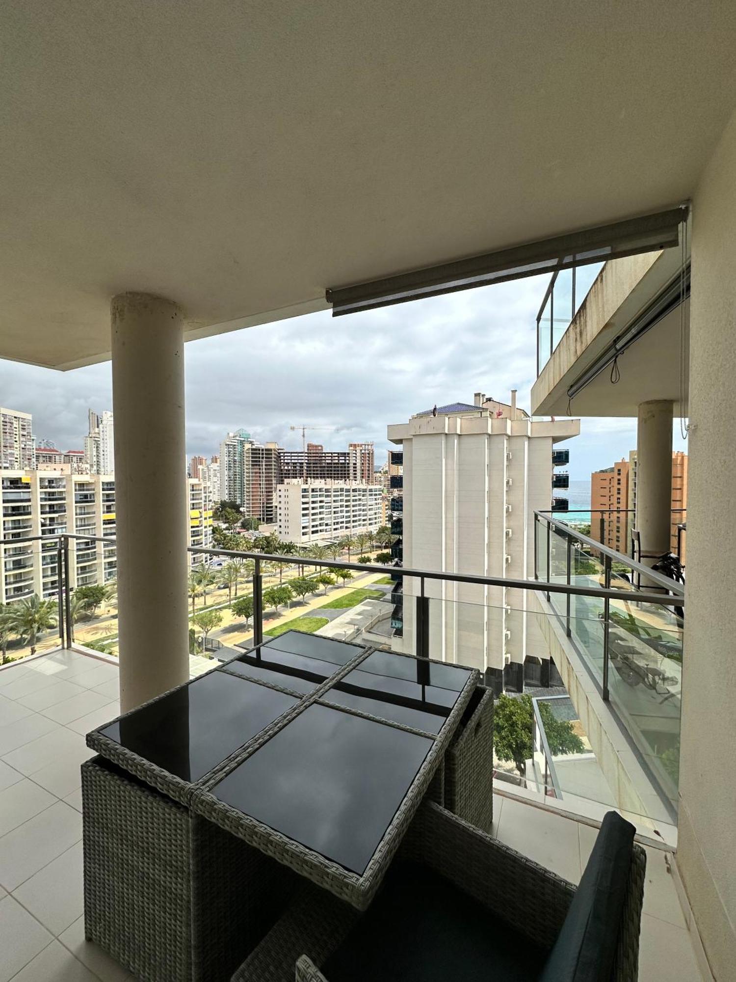 Beachside Luxe 1br: New & Chic * Benidorm